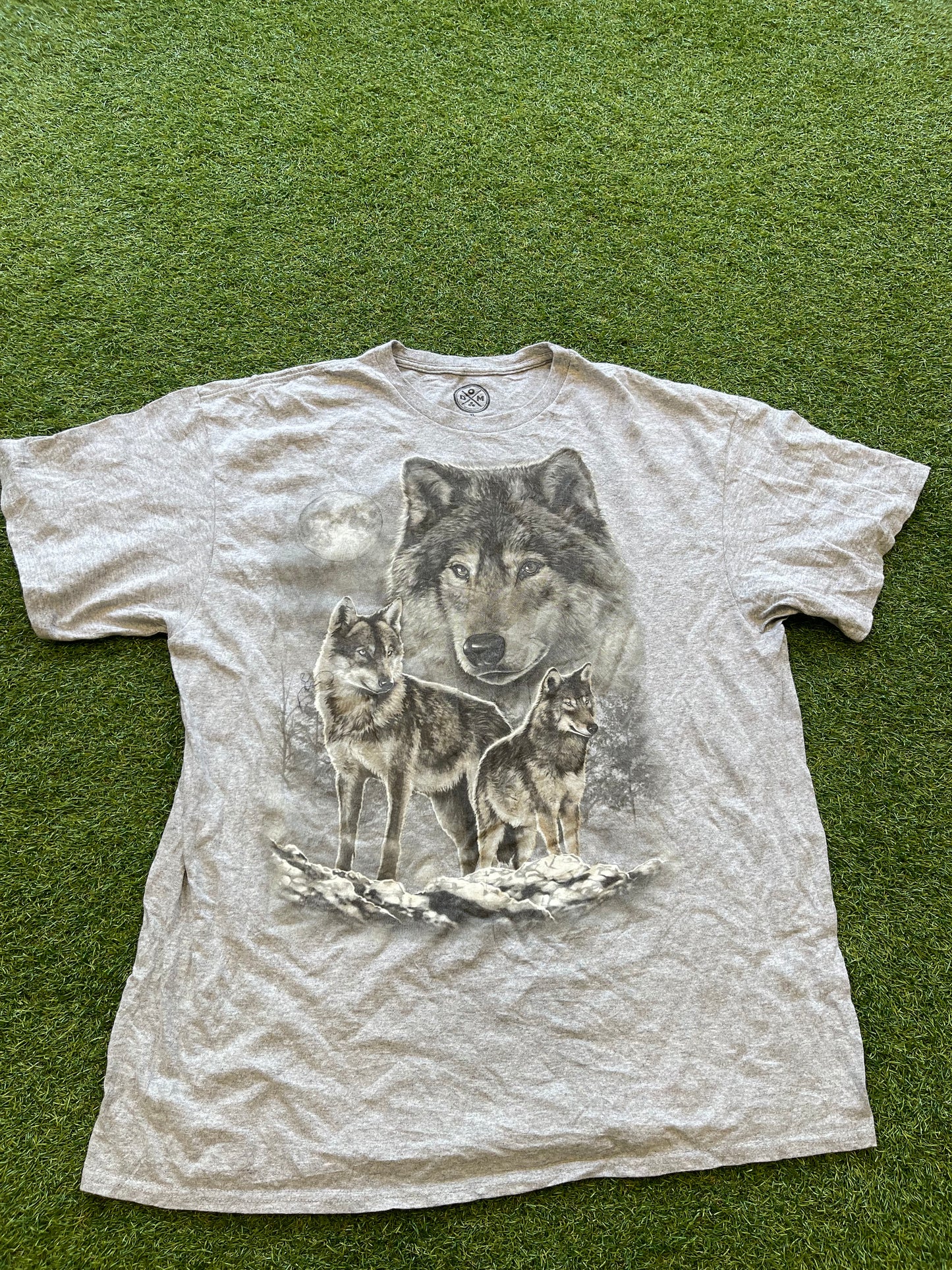 Wolf vintage t