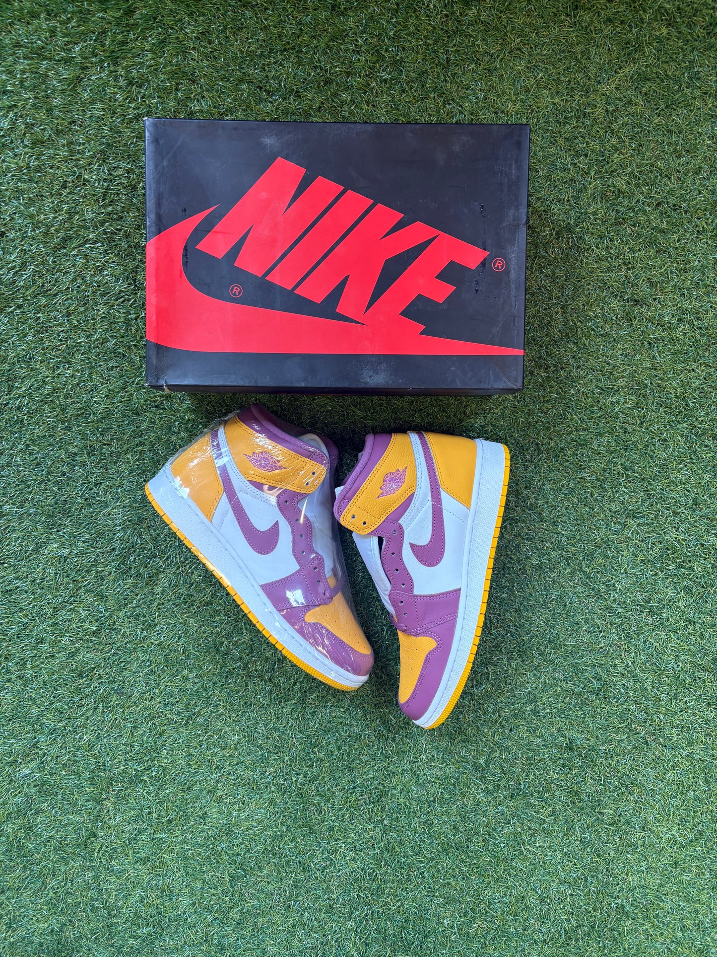 Jordan 1 Retro High OG “Brotherhood”