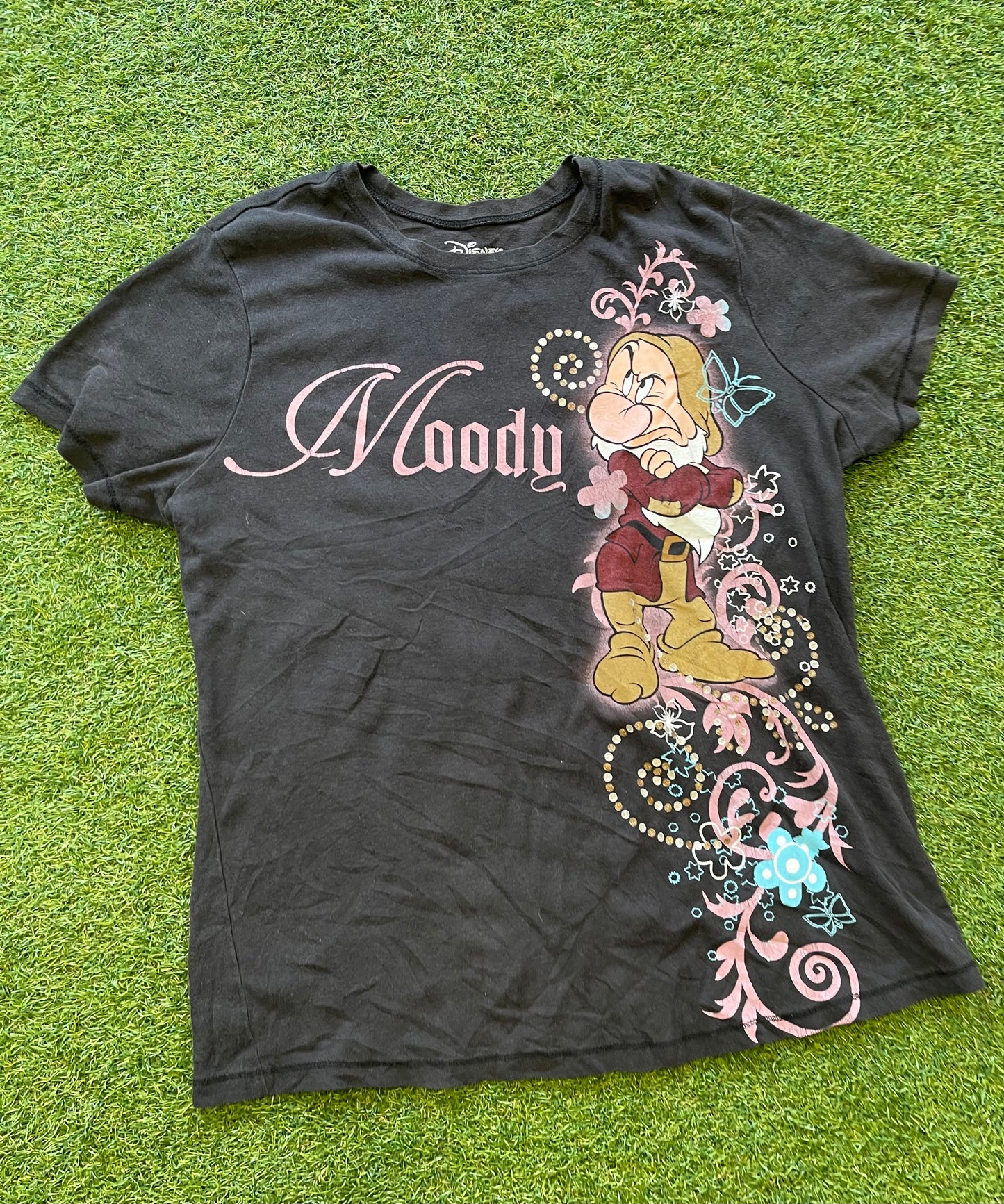 Moody dwarf vintage t