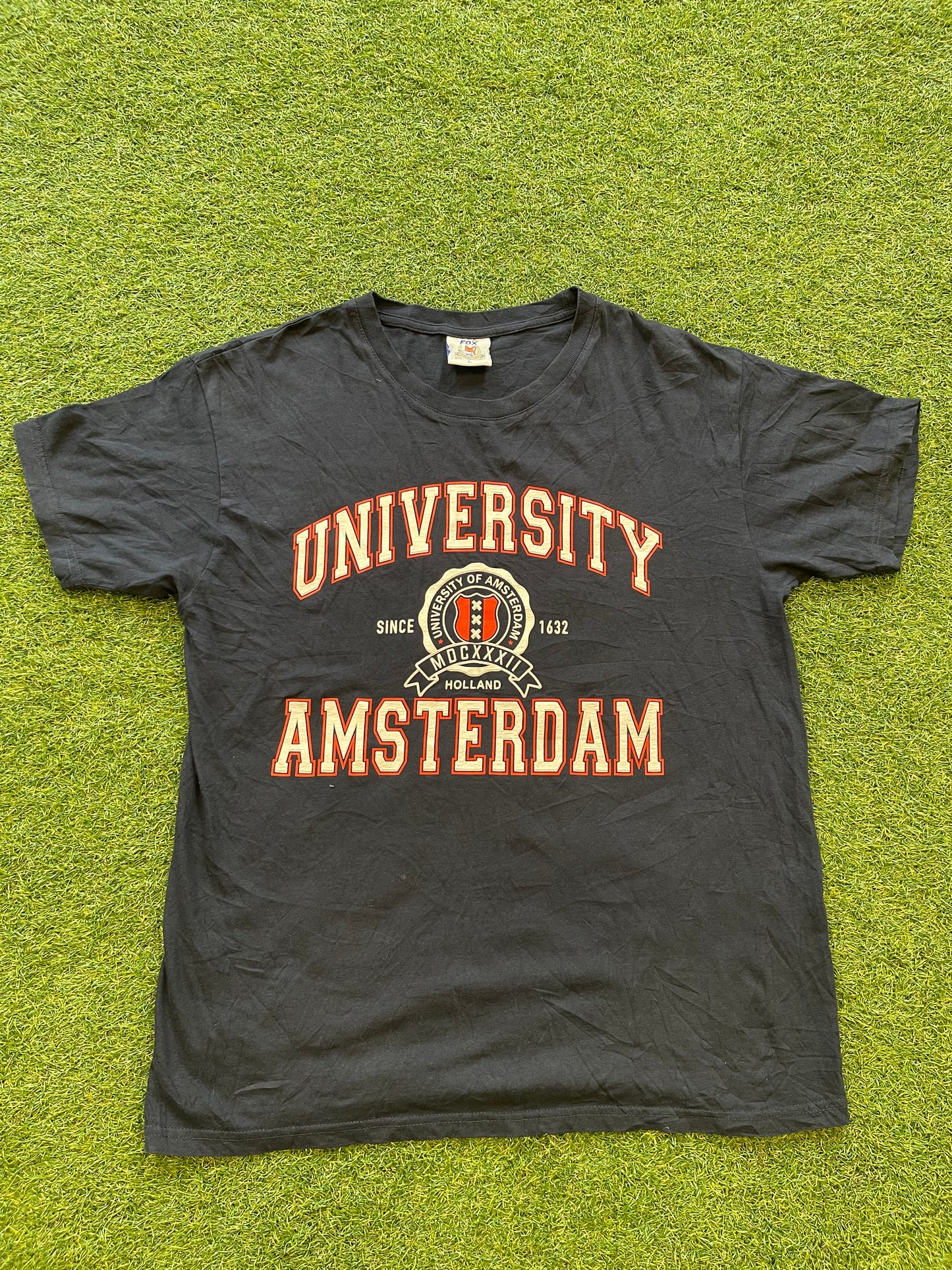 Uni of Amsterdam vintage t