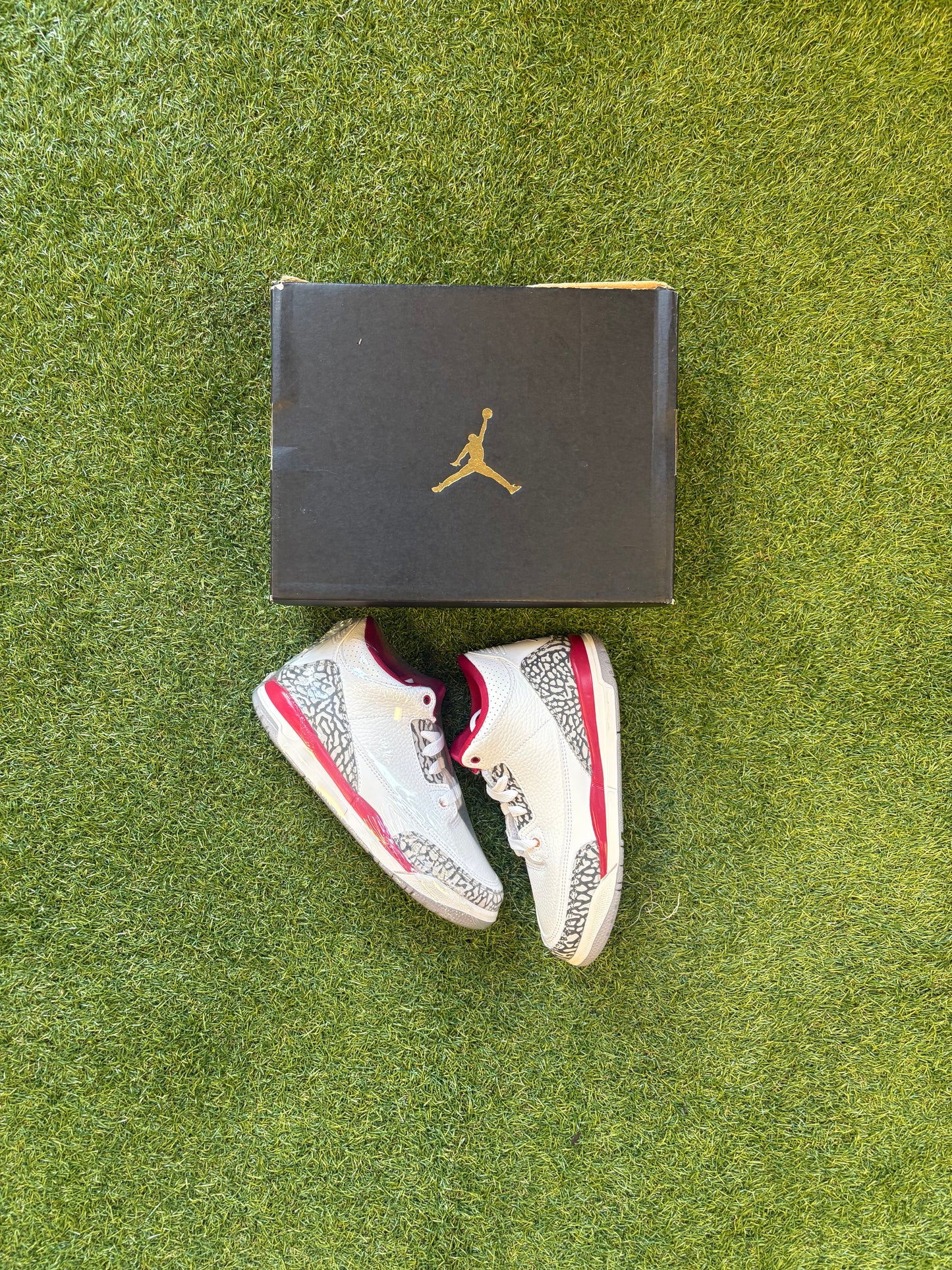 Jordan 3 “Cardinal Red”
