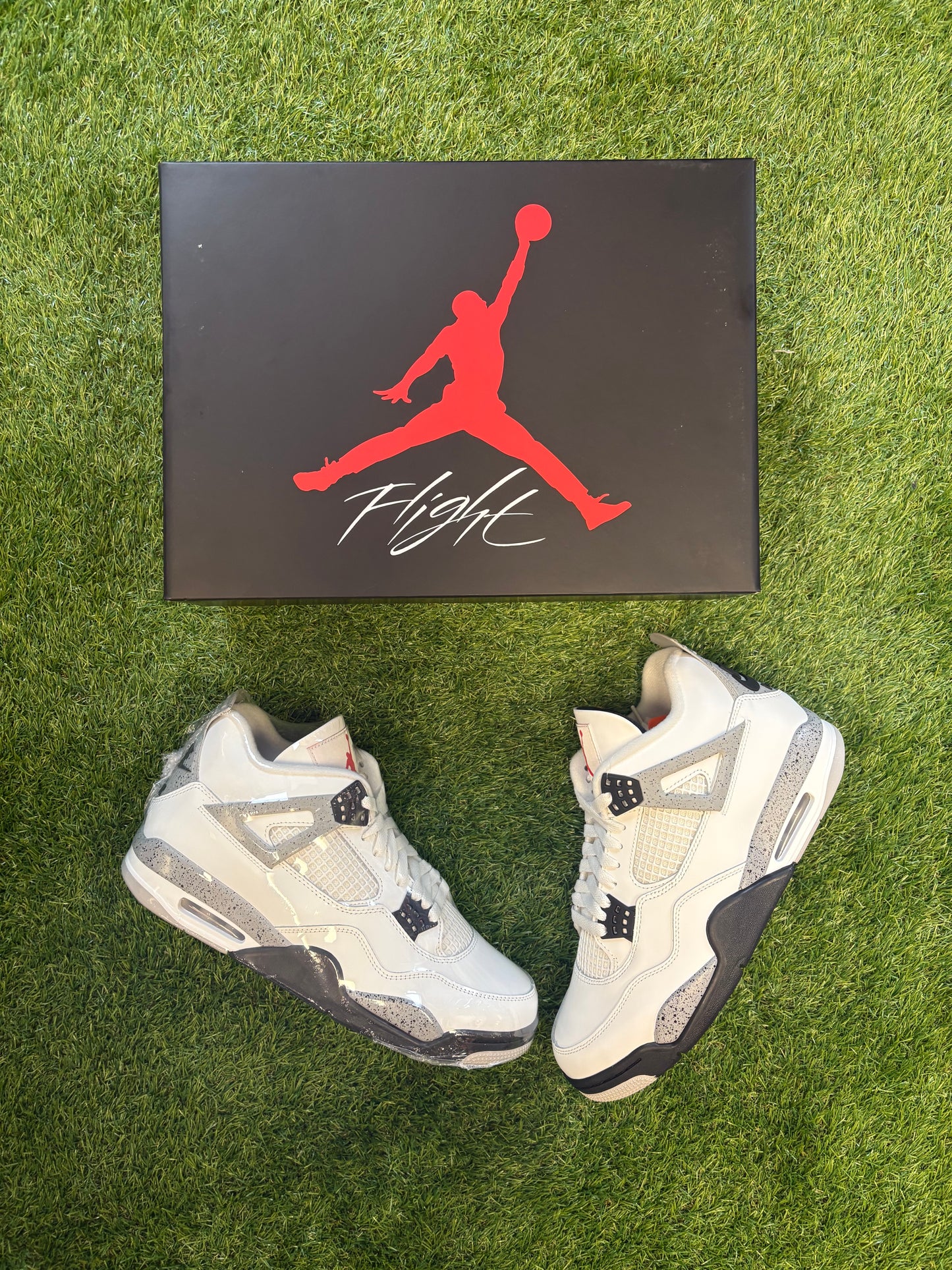 Nike Air Jordan 4 Retro “White Cement”