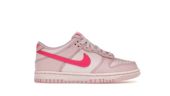 Dunk Low "Triple Pink"