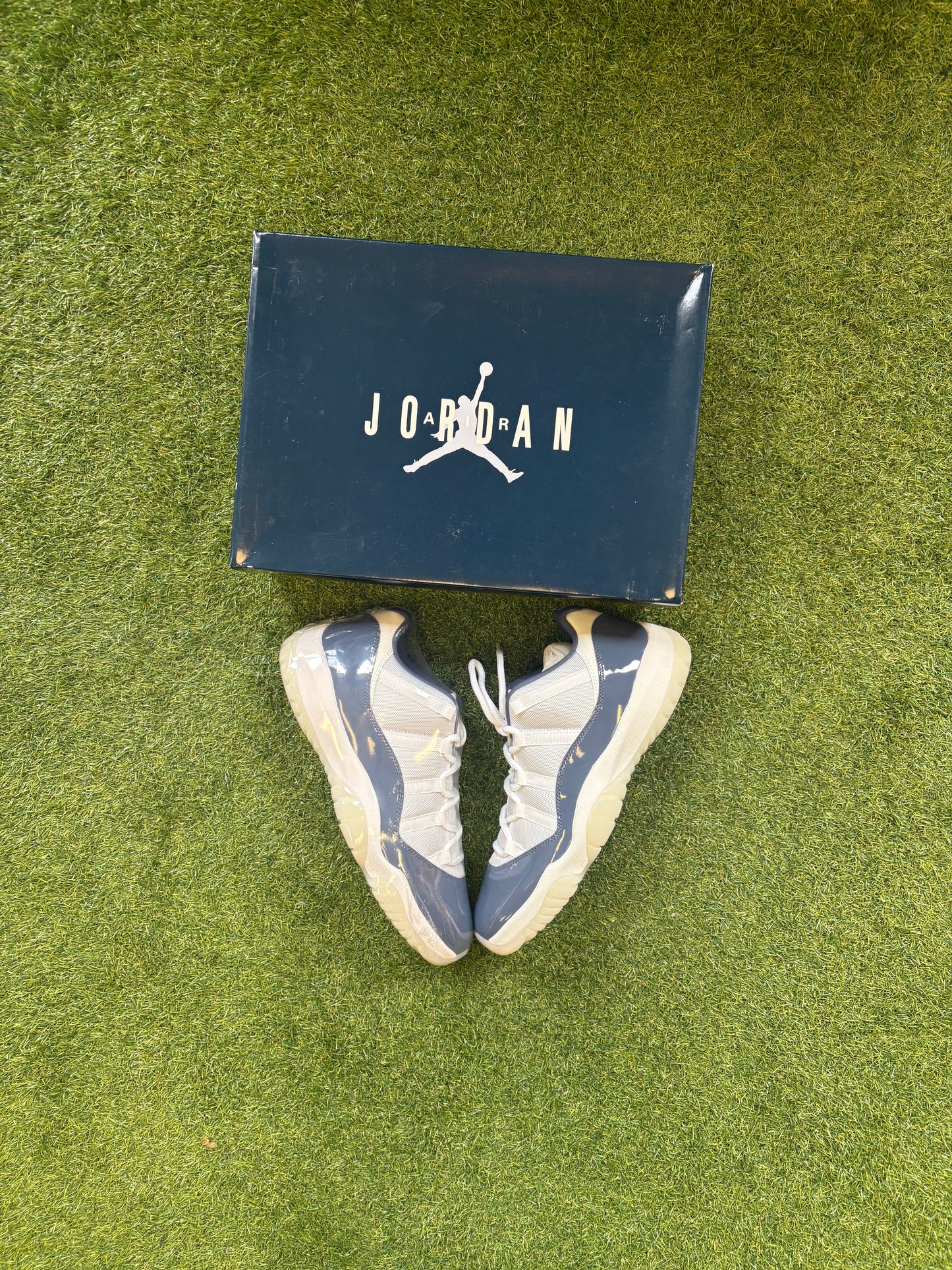 Jordan 11 Retro Low “Diffused Blue”