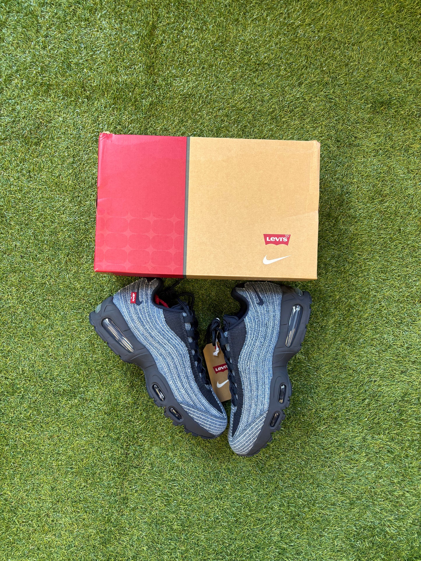 Nike Air Max 95 OG “Levis Obsidian”