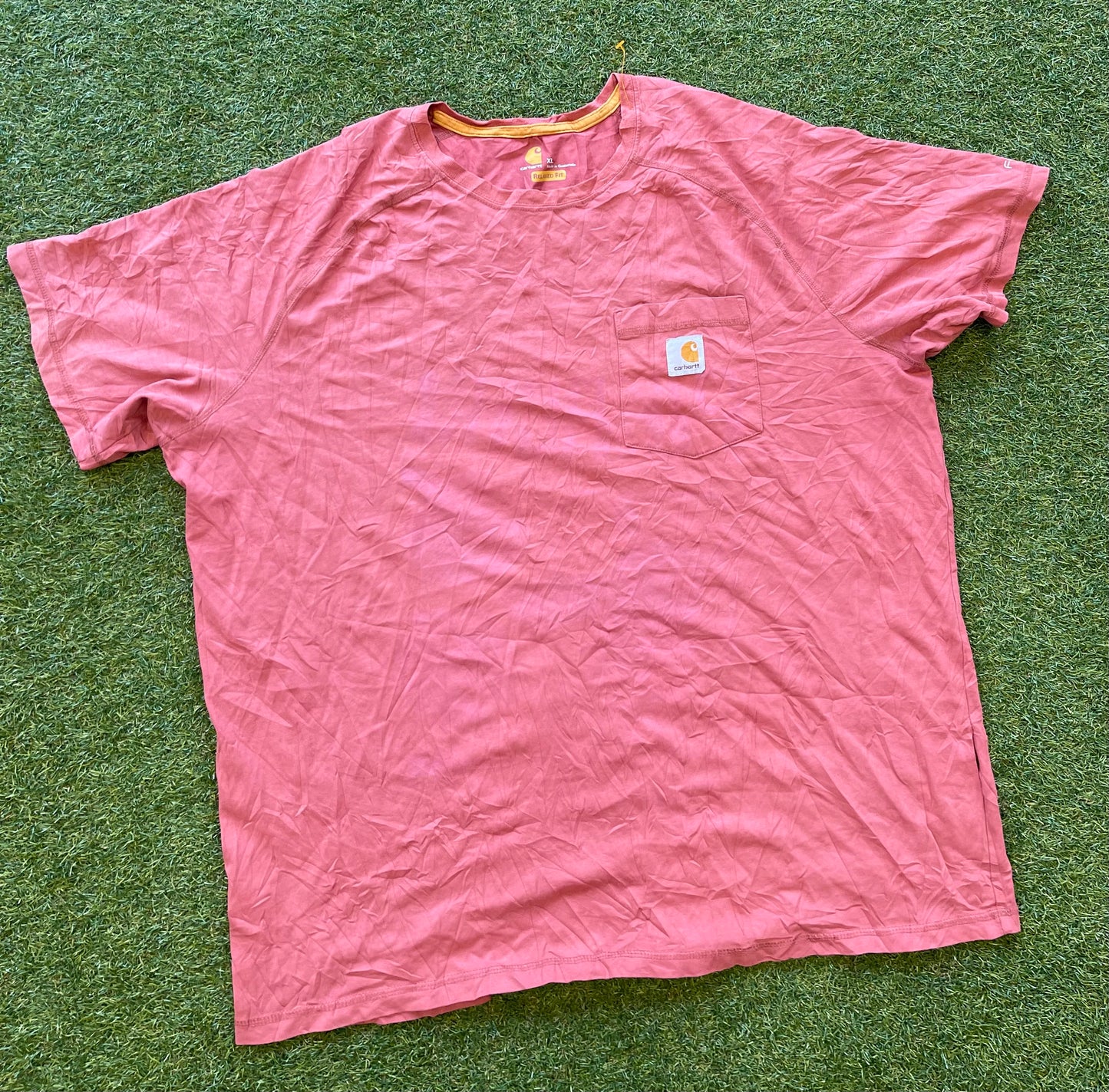 Pink Carhartt vintage t
