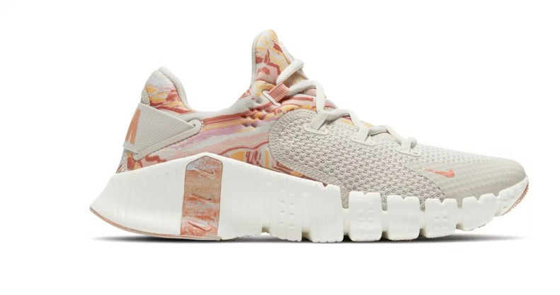 Metcon 4 "Desert Sand Crimson Bliss"