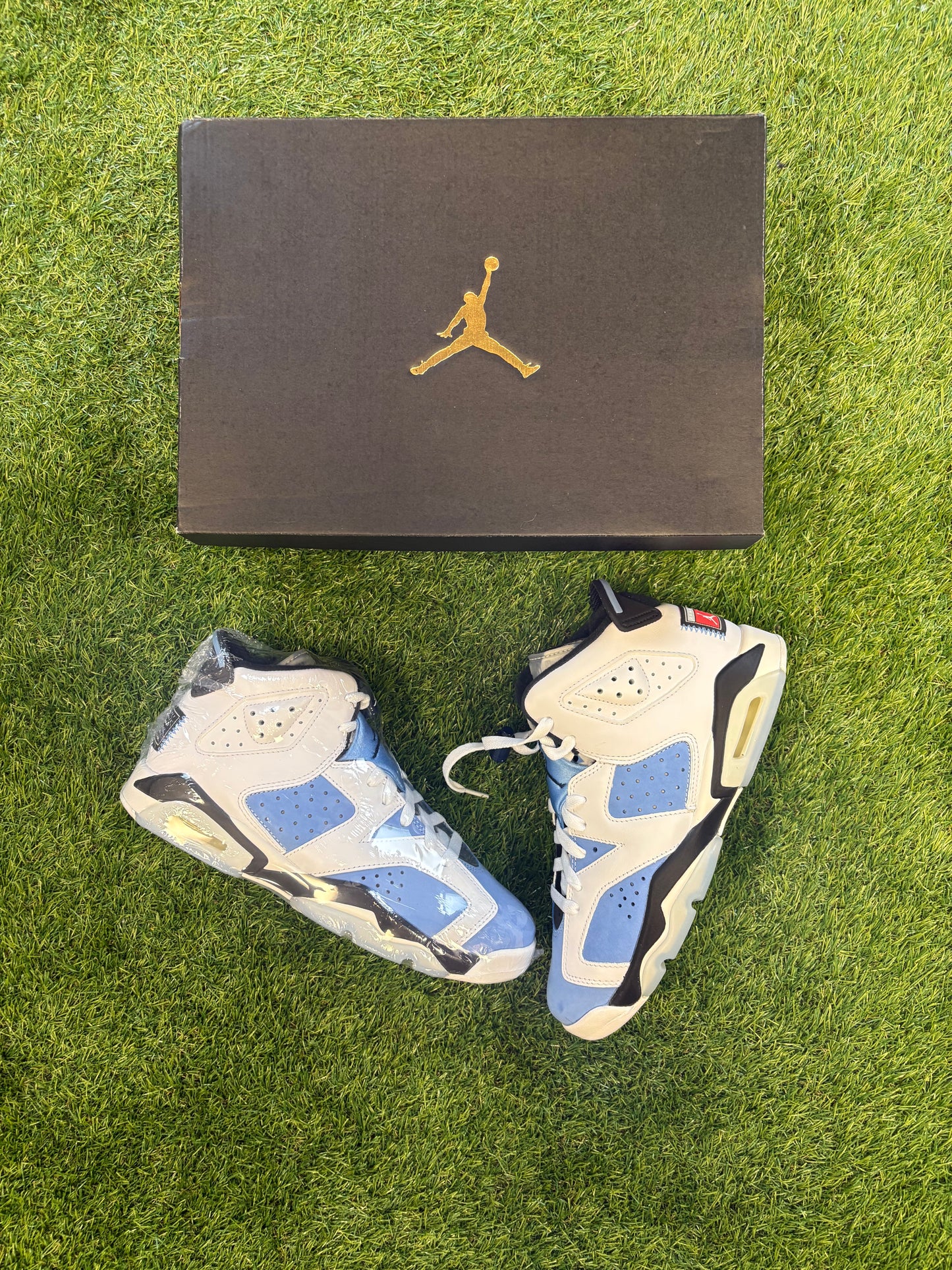 Air Jordan 6 “University Blue”