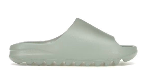 Yeezy "Slides Salt"